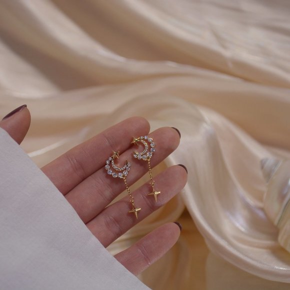 NEW 14K Gold Plated Diamond Moon Star Earrings d - Picture 7 of 8